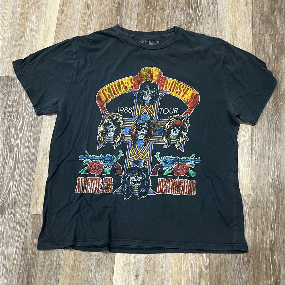 1988 Tour Black Graphic Short Sleeve Tee